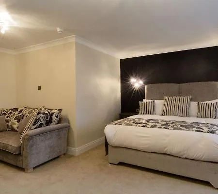 Treacys West County 3*